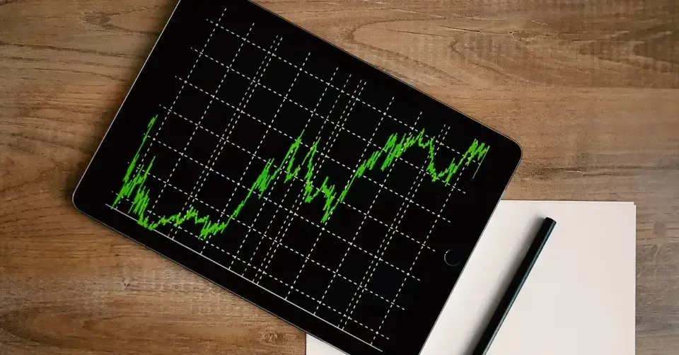 adani-stocks-jump-11-us-court-sec-case-96000-crore-mcap adani-stocks-jump-11-us-court-sec-case-96000